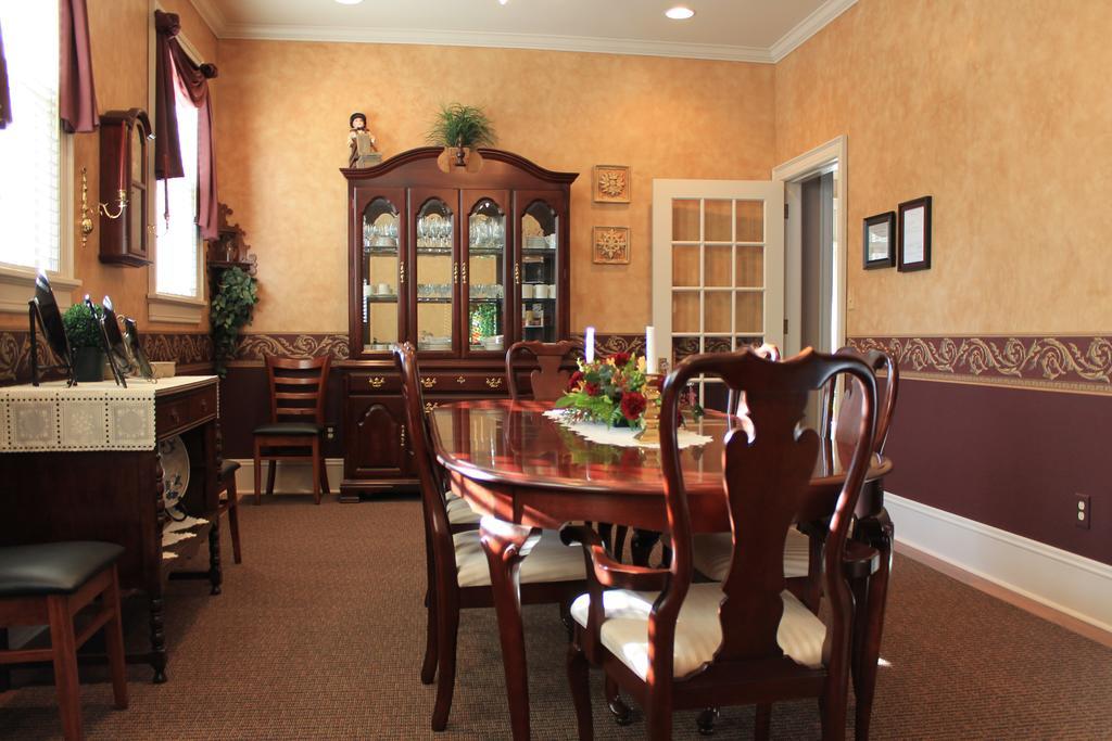 The Collins House Inn Marion ภายนอก รูปภาพ