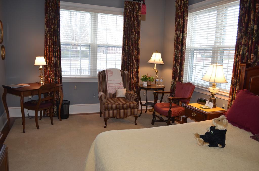 The Collins House Inn Marion ภายนอก รูปภาพ