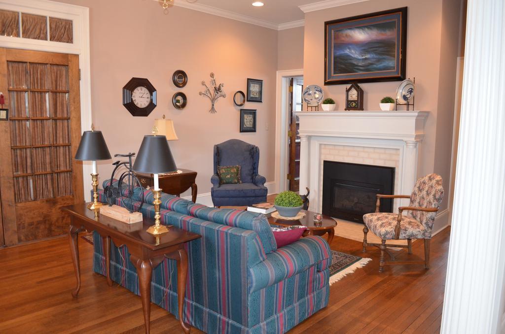 The Collins House Inn Marion ภายนอก รูปภาพ