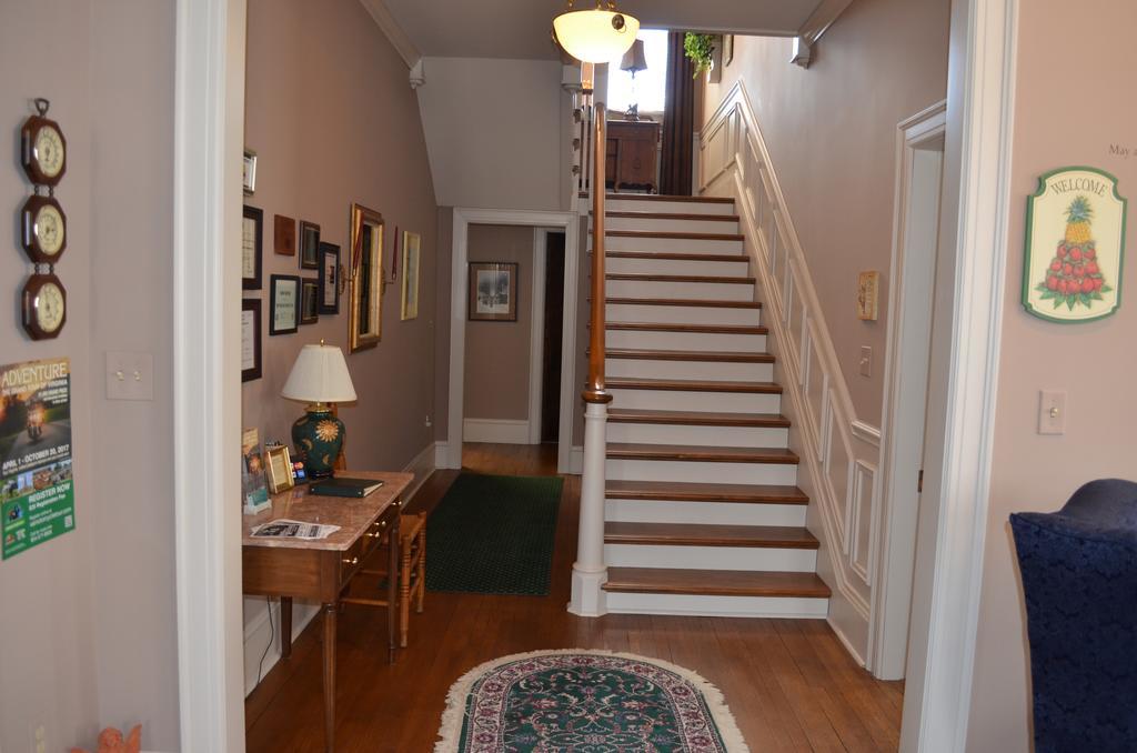 The Collins House Inn Marion ภายนอก รูปภาพ