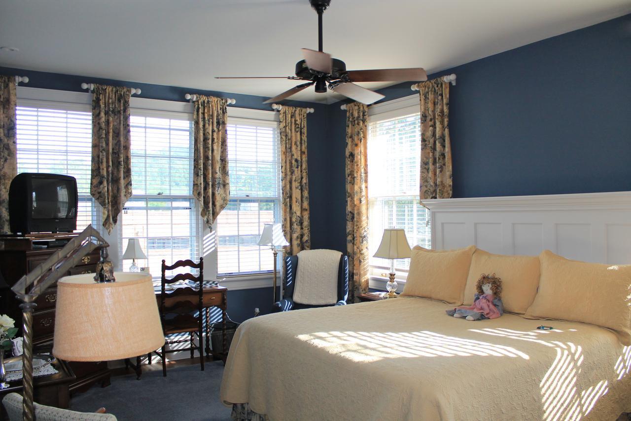 The Collins House Inn Marion ภายนอก รูปภาพ
