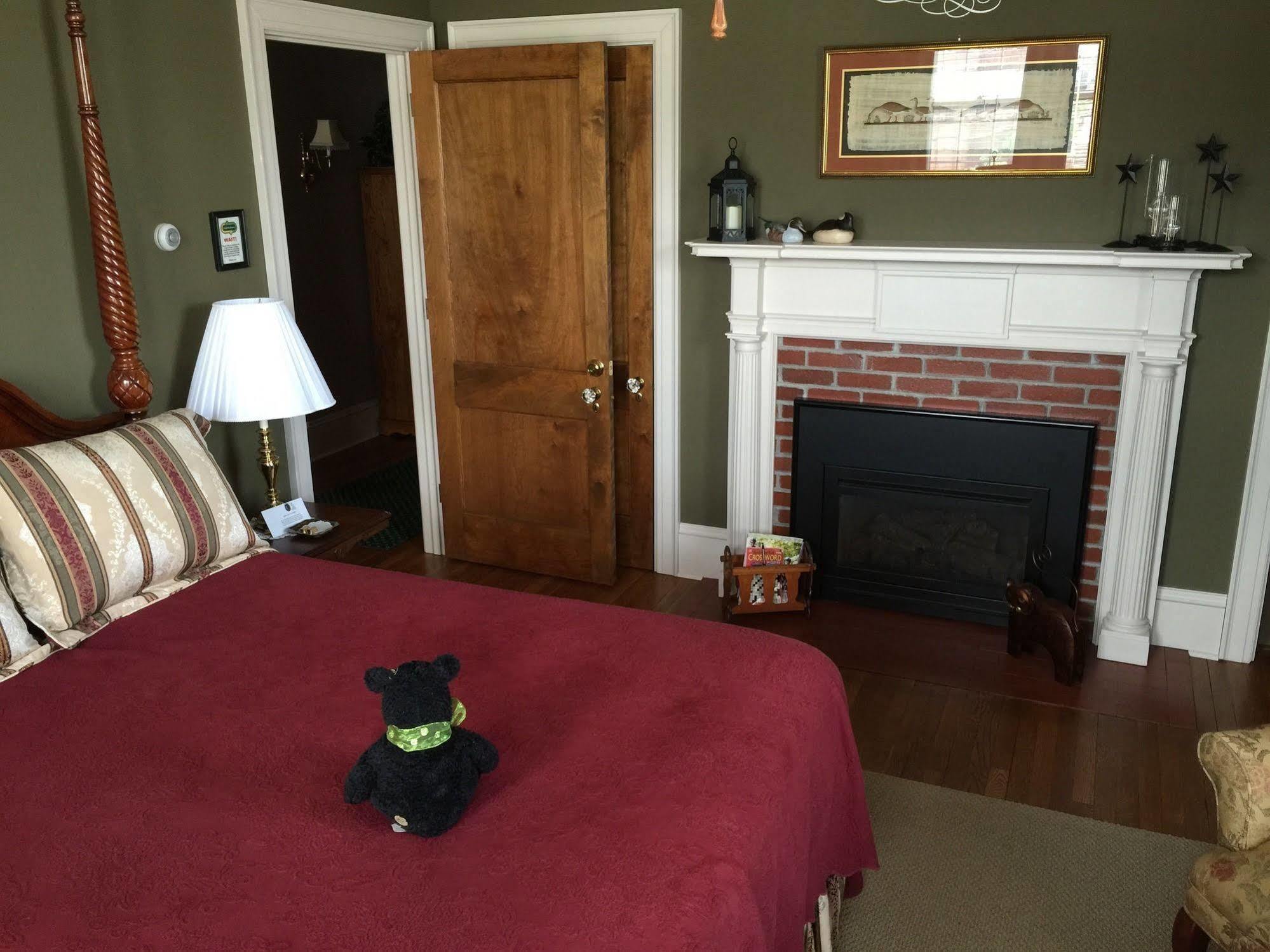 The Collins House Inn Marion ภายนอก รูปภาพ