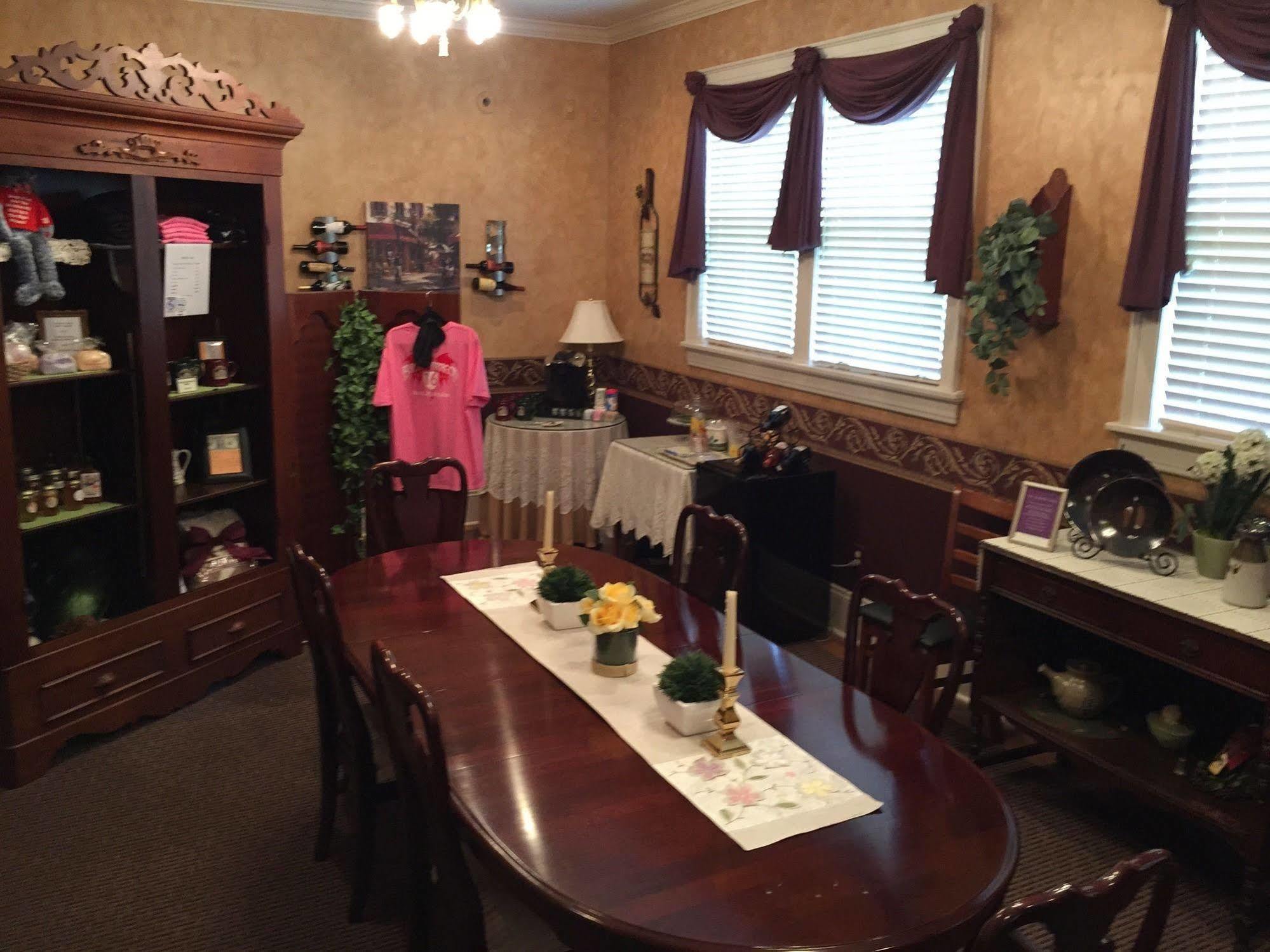 The Collins House Inn Marion ภายนอก รูปภาพ